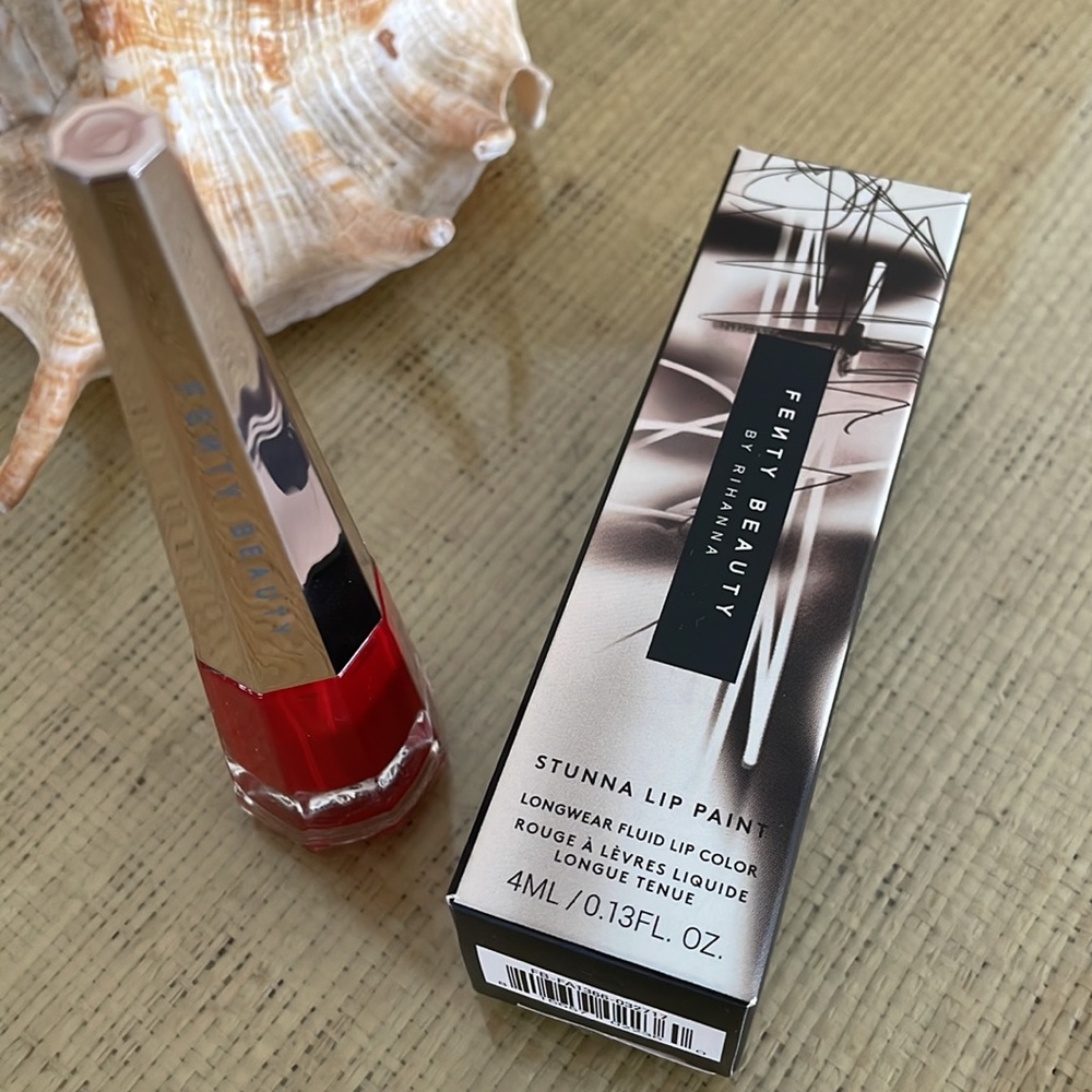 Fenty Beauty by Rihanna Stunna Lip Paint Longwear Fluid Lip Color - Uncensored